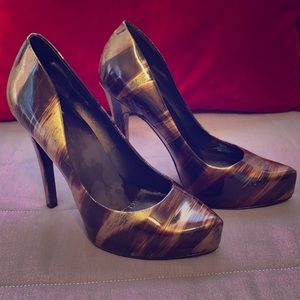 Jessica Simpson patent leather heels